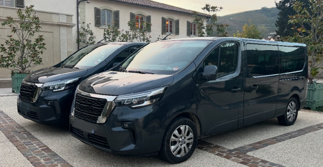 Vans xxl 9 places avec chauffeur aéroport de Lyon vers les stations de ski de savoie