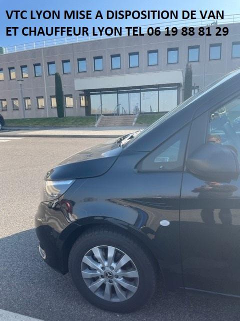 Vtc lyon mise a disposition de grand van avec chauffeur